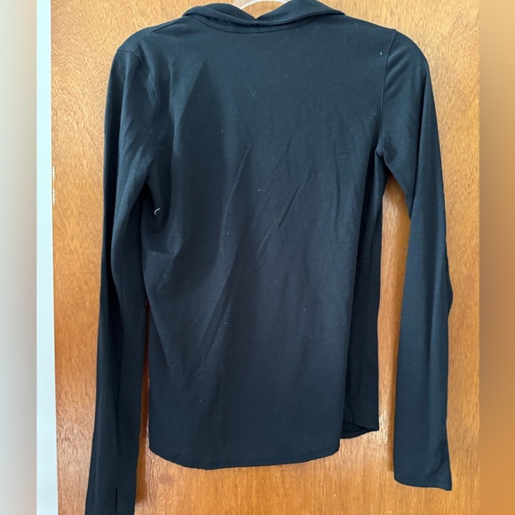 Size S Black Under Armour Quarter Zip - Picture 3 of 4